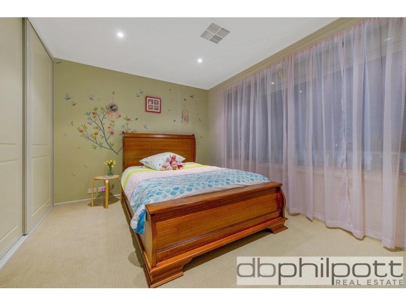 22 Lynore Ave, Modbury Heights SA 5092