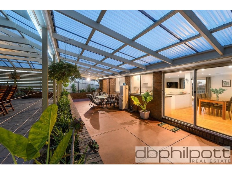 22 Lynore Ave, Modbury Heights SA 5092