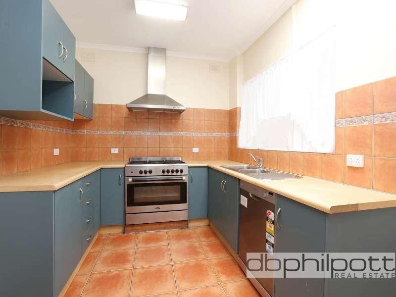 196 Kesters  Road, Para Hills SA 5096