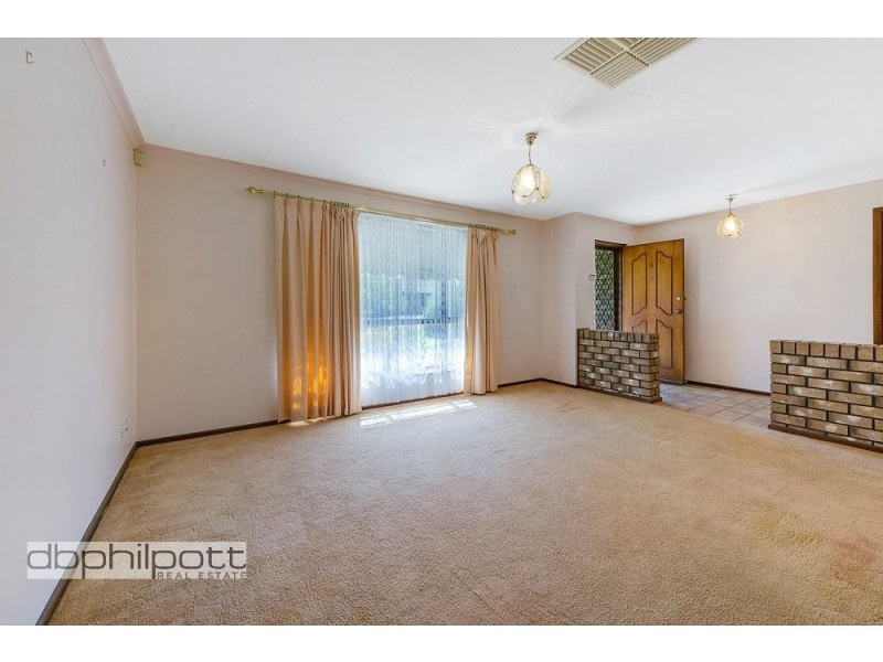 2 Navarino Court, Surrey Downs SA 5126
