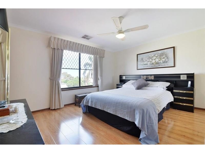 6 Fairhill Street, Hallett Cove SA 5158