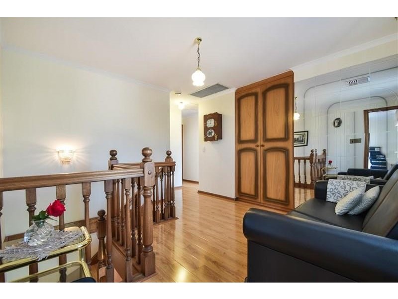 6 Fairhill Street, Hallett Cove SA 5158