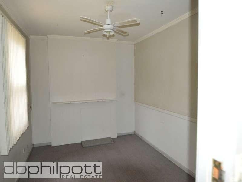 8 Bartlett Street, Elizabeth Downs SA 5113