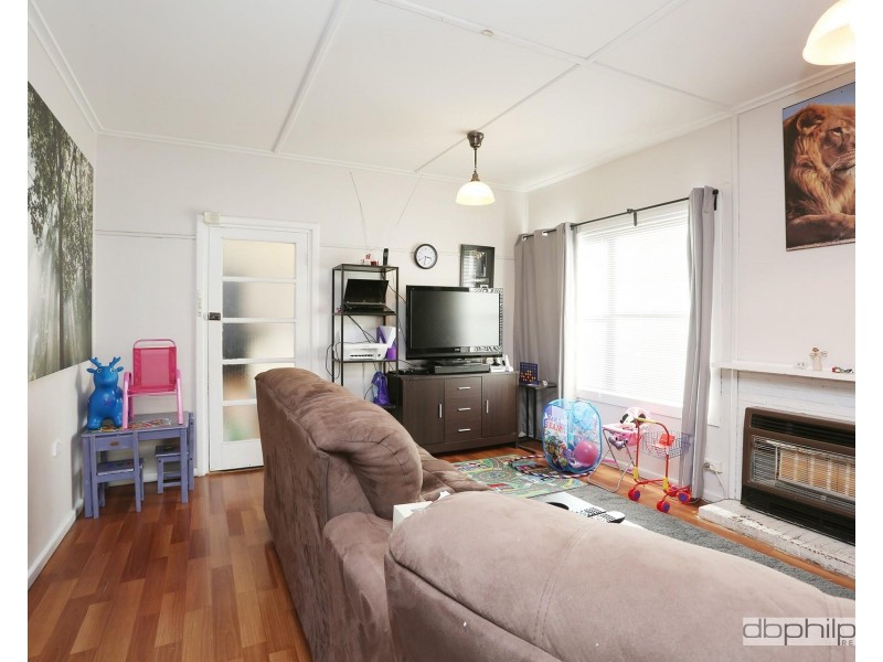 5 Redward  Avenue, Greenacres SA 5086