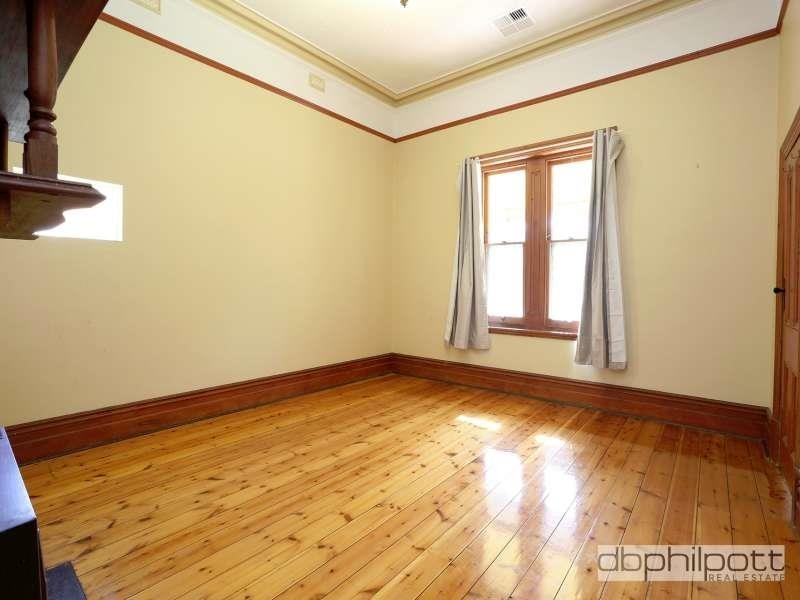 32 Kalgoorlie Road, Largs Bay SA 5016