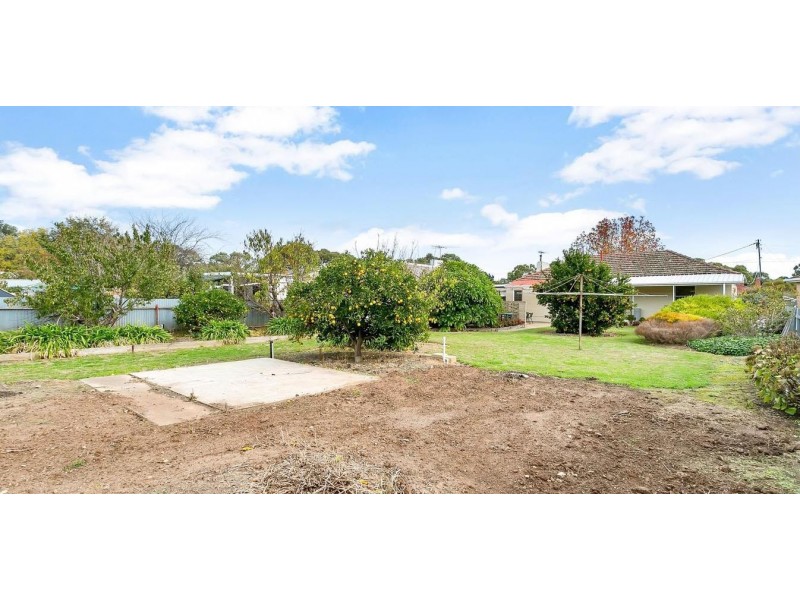 5 Salrak Avenue, Marion SA 5043