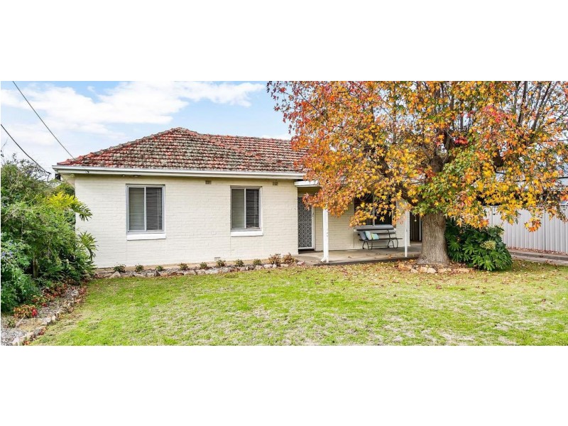 5 Salrak Avenue, Marion SA 5043