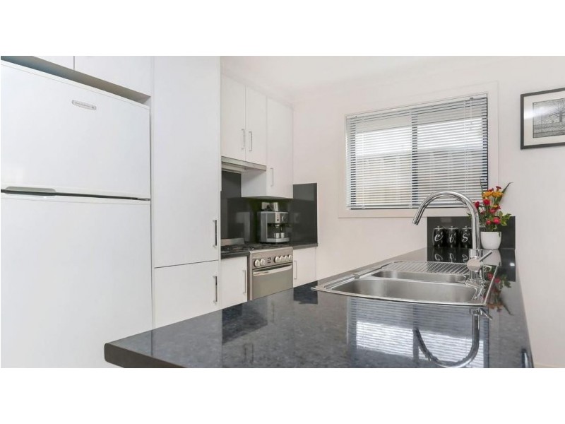 16a Crown Crescent, Paralowie SA 5108