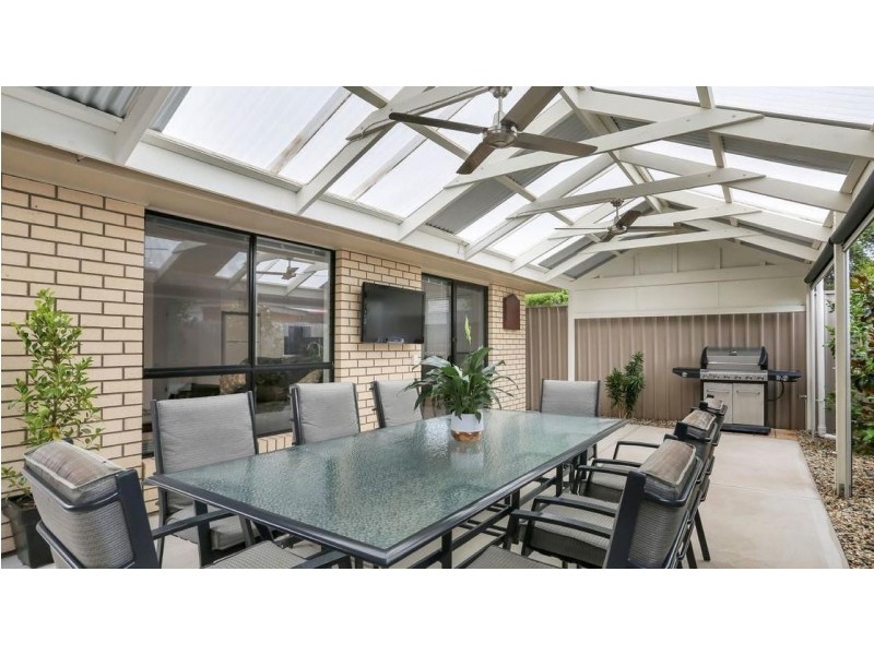 16a Crown Crescent, Paralowie SA 5108