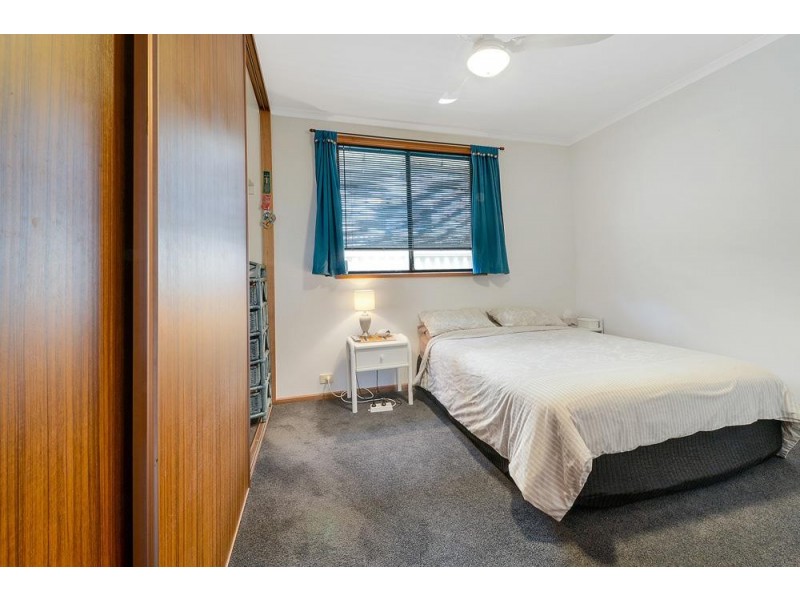 11 Osborne Street, Largs Bay SA 5016