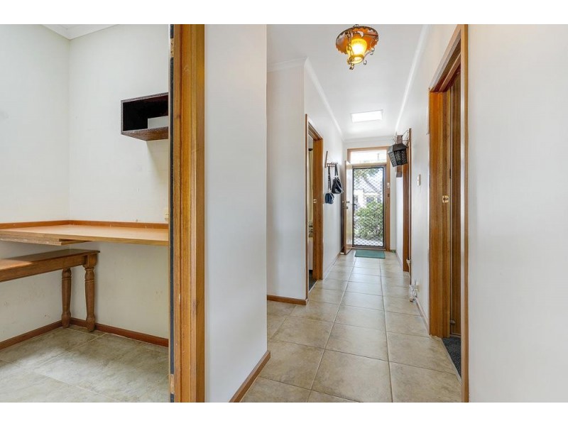 11 Osborne Street, Largs Bay SA 5016