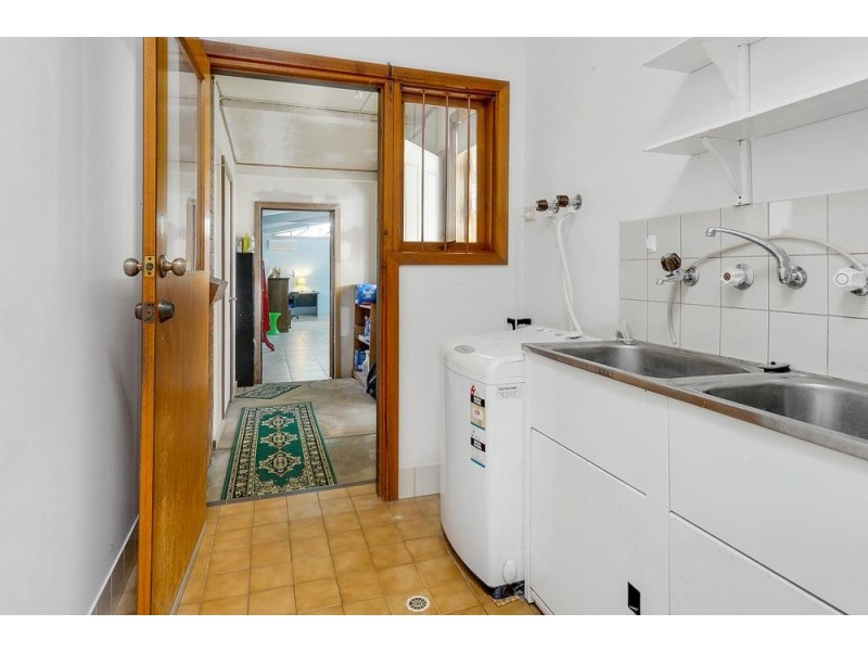 11 Osborne Street, Largs Bay SA 5016