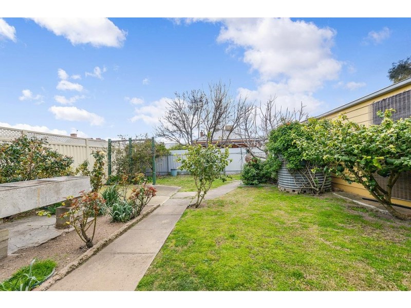 11 Osborne Street, Largs Bay SA 5016