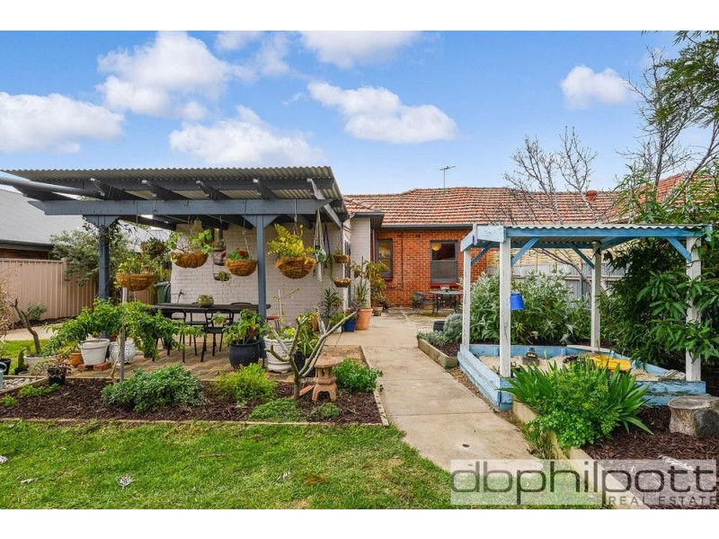 17 Leader Avenue, Kilburn SA 5084