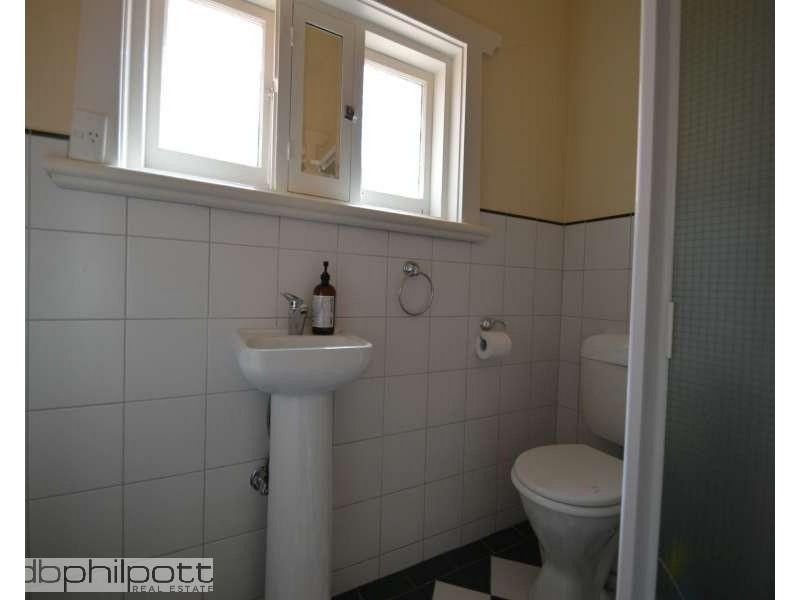 33 Flora Terrace, Prospect SA 5082