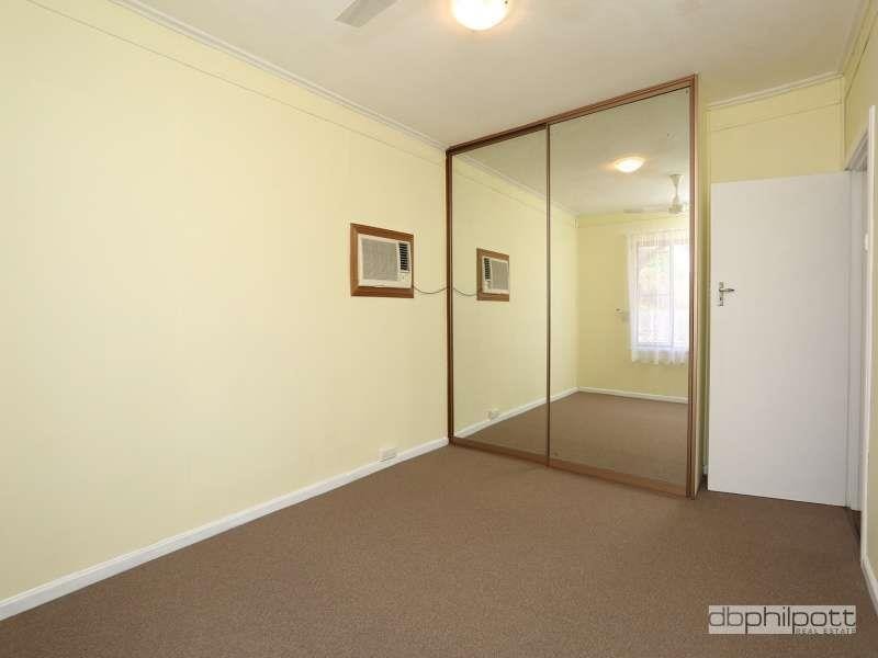 12 Main  Parade, Clearview SA 5085