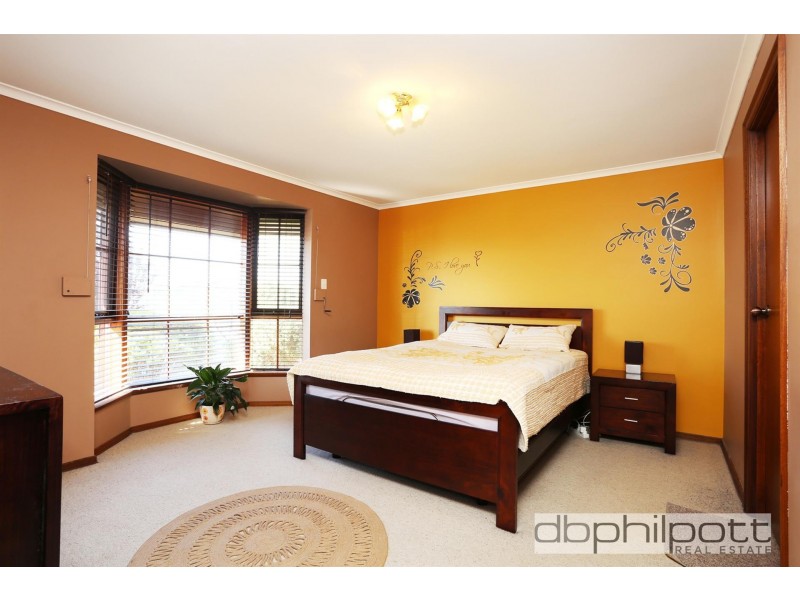 56 Perry Barr Road, Hallett Cove SA 5158