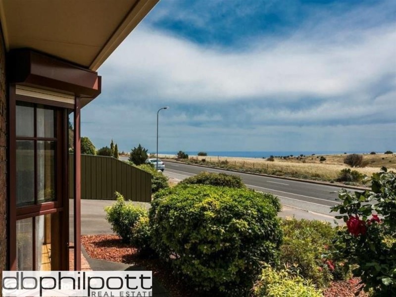 56 Perry Barr Road, Hallett Cove SA 5158