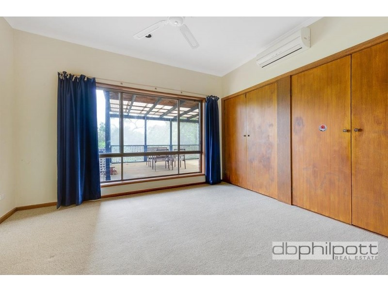 21 Lynore Avenue, Para Hills SA 5096