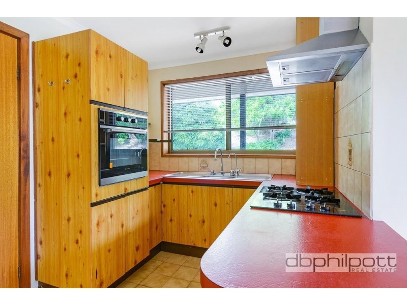 21 Lynore Avenue, Para Hills SA 5096