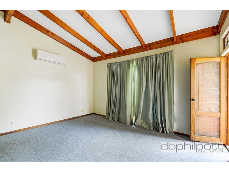 21 Lynore Avenue, Para Hills SA 5096