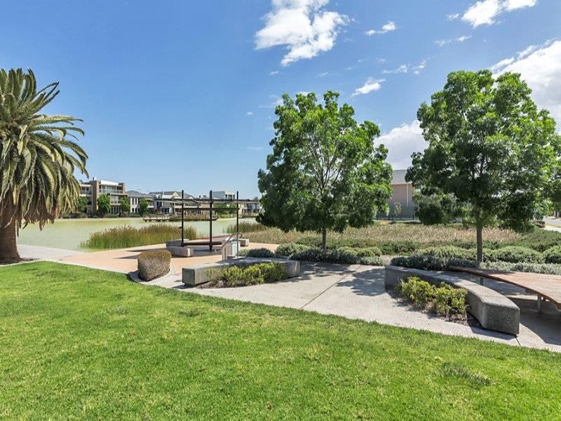 12/22 Euston Walk, Mawson Lakes SA 5095