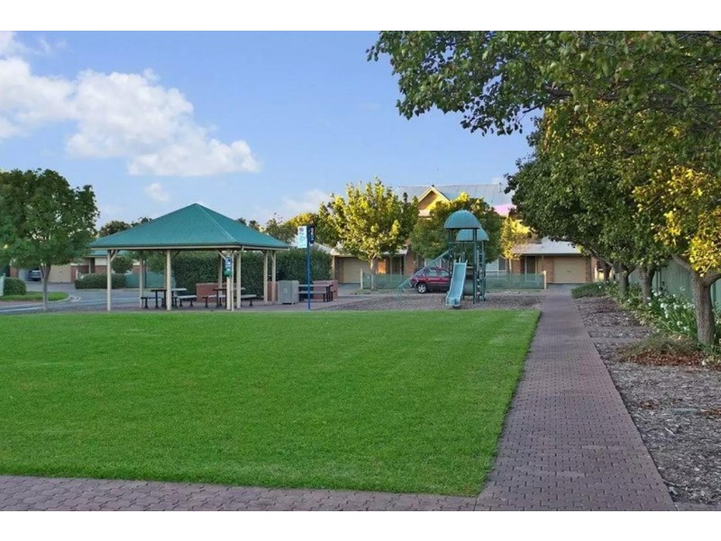 6 Kirkby Circuit, Greenacres SA 5086
