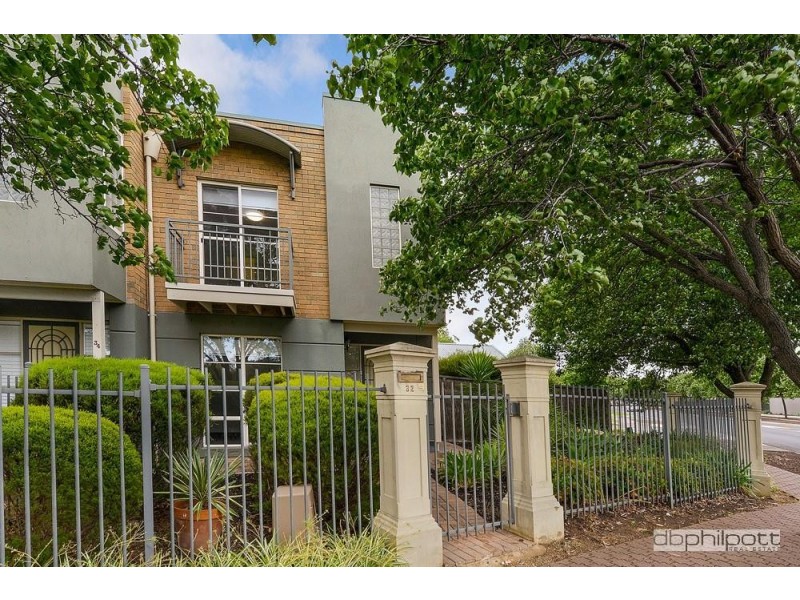 32 Sir Ross Smith Boulevarde, Oakden SA 5086