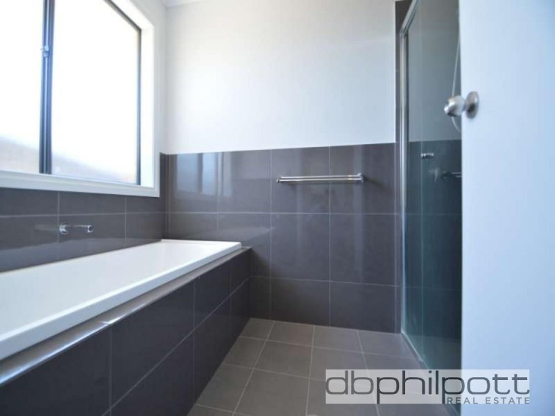 6 Angophora  Place, Blakeview SA 5114