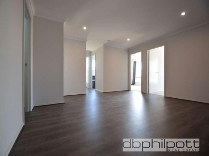 6 Angophora  Place, Blakeview SA 5114