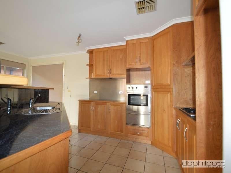 4 Harman Avenue, Hillcrest SA 5086