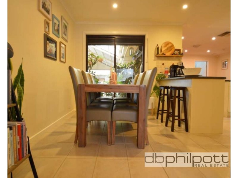 8 Fraser  Avenue, St Agnes SA 5097