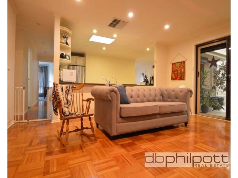 8 Fraser  Avenue, St Agnes SA 5097