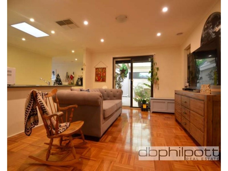 8 Fraser  Avenue, St Agnes SA 5097