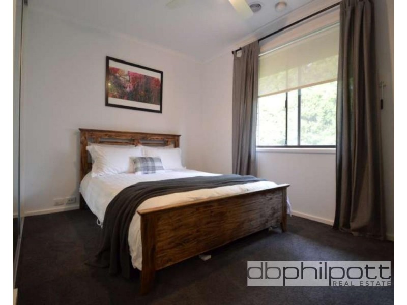 8 Fraser  Avenue, St Agnes SA 5097