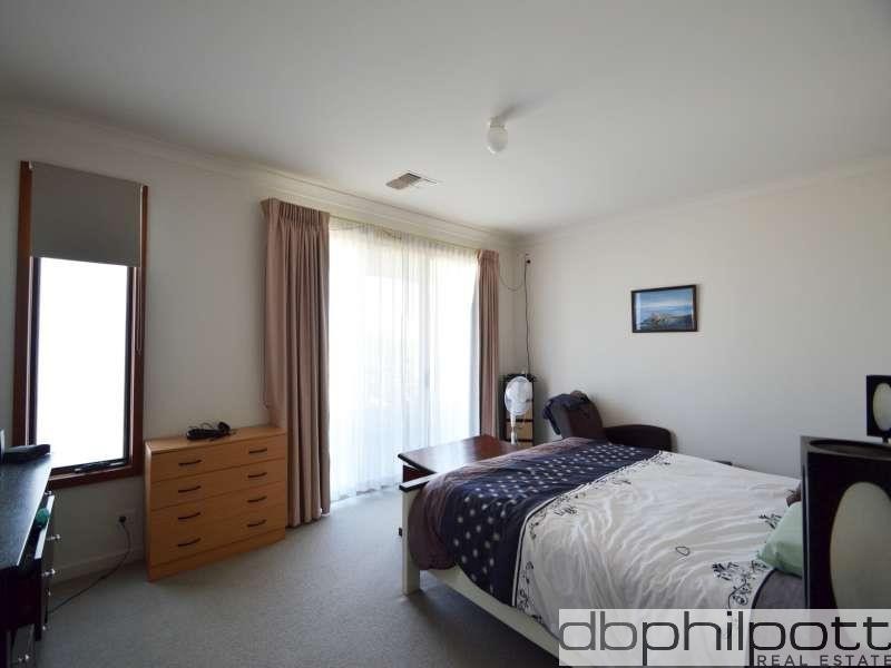 11 Medallion Drive, Grange SA 5022