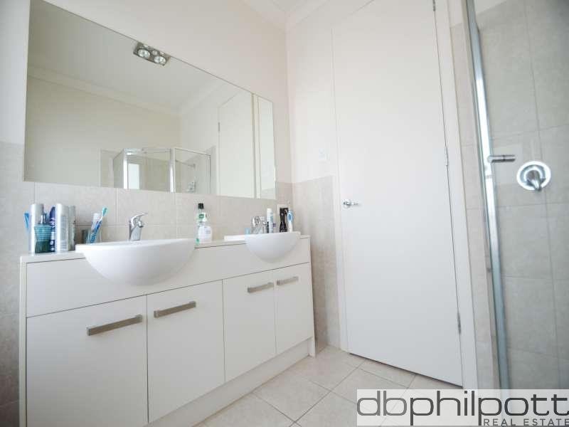 11 Medallion Drive, Grange SA 5022