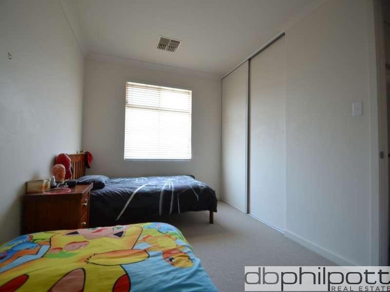 11 Medallion Drive, Grange SA 5022