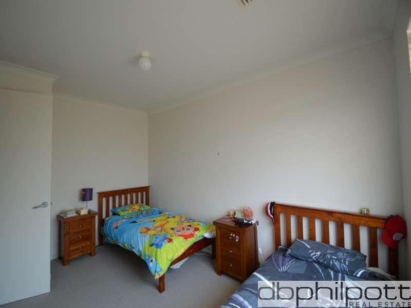 11 Medallion Drive, Grange SA 5022