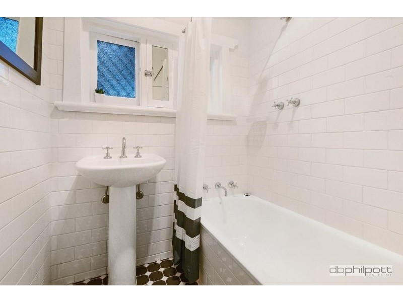 35 Flora Terrace, Prospect SA 5082