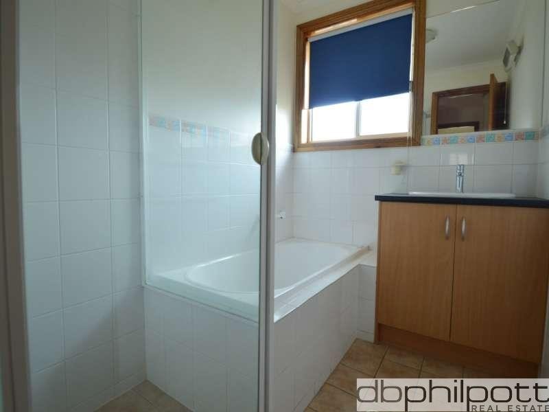 69 Ivey Street, Ottoway SA 5013