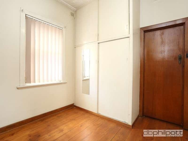 28 Milner Road, Hilton SA 5033