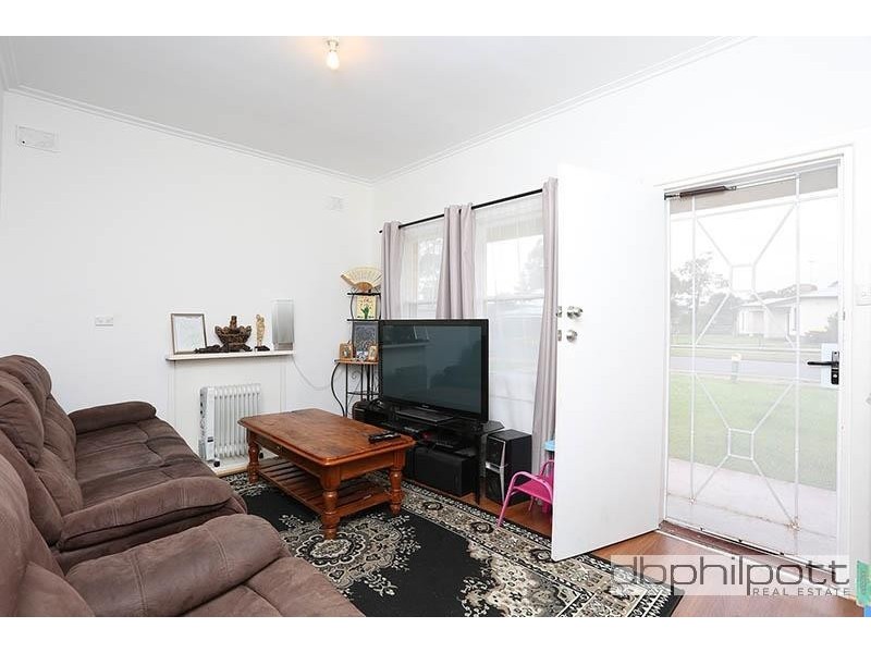 17 Appleshaw  Street, Elizabeth Vale SA 5112