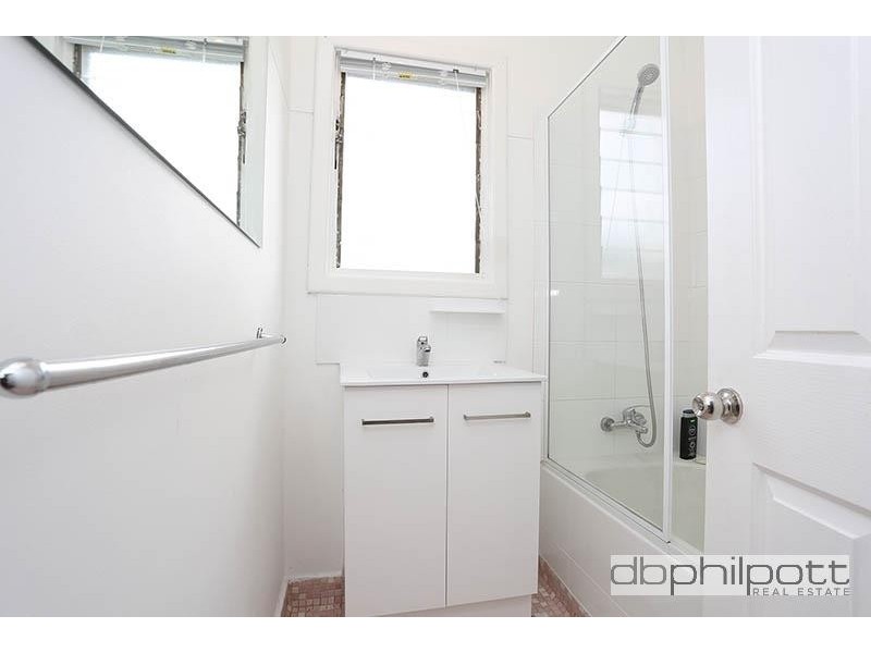 17 Appleshaw  Street, Elizabeth Vale SA 5112