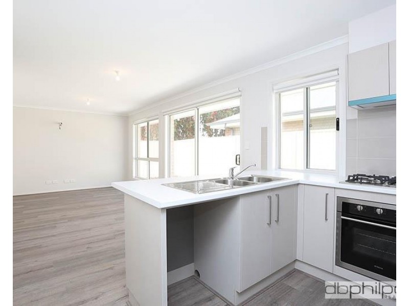 8 Jennifer  Street, Rosewater SA 5013