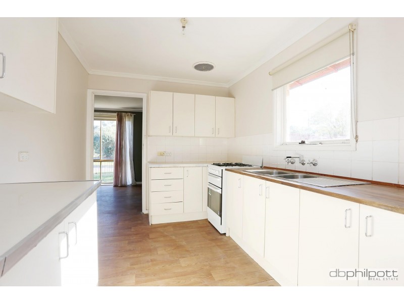 2 Hornsby Avenue, Salisbury Downs SA 5108
