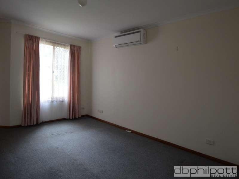 17 Lewis Court, Gilles Plains SA 5086