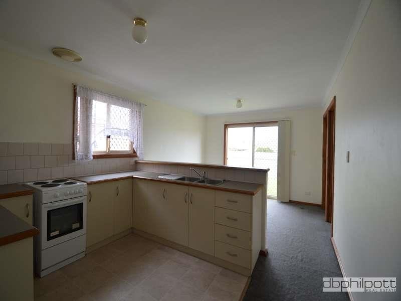 17 Lewis Court, Gilles Plains SA 5086