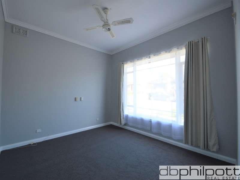 12 Montrose Avenue, Clearview SA 5085