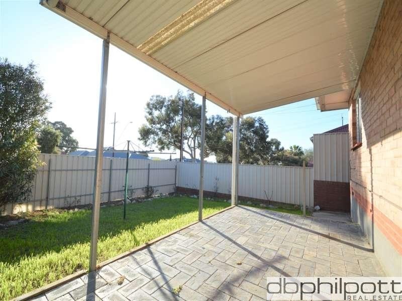 12 Montrose Avenue, Clearview SA 5085